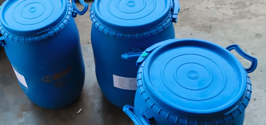 50 kg sealed HDPE drums of Sodium Sulfide Nonahydrate ready for dispatch